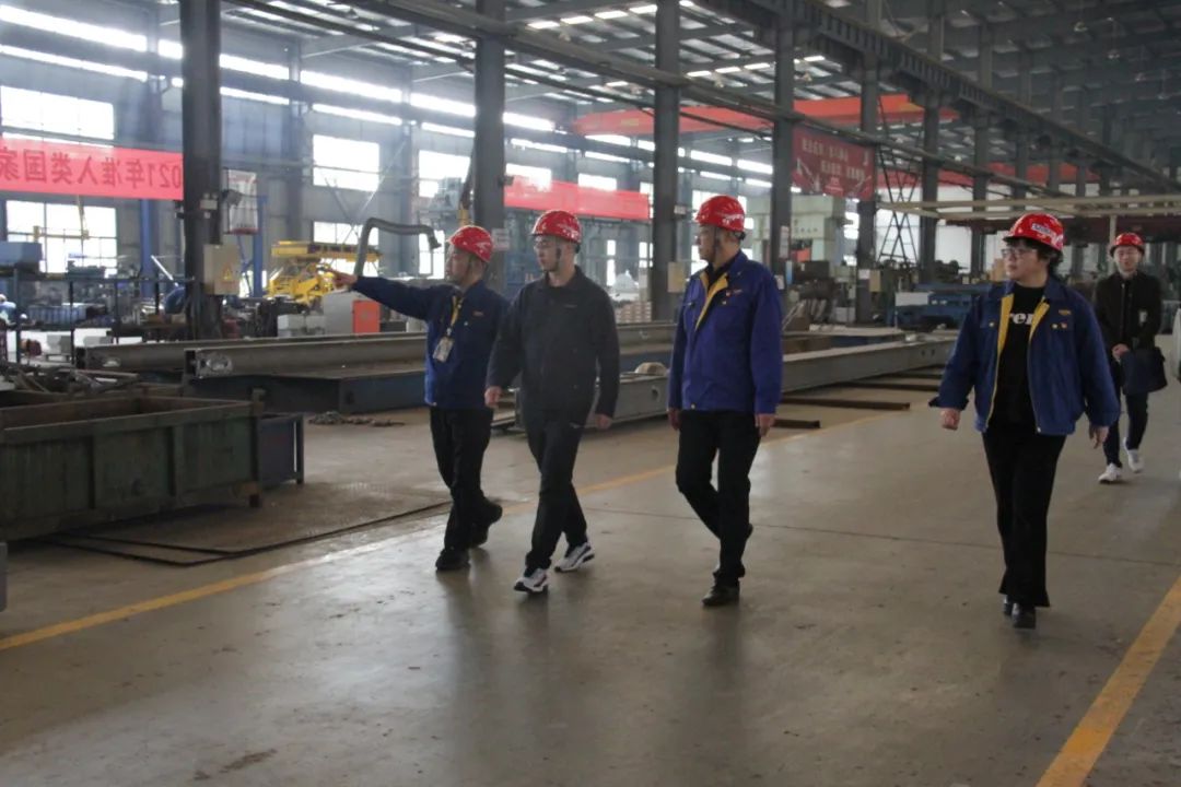 襄阳市委巡察办主任安雪尽莅临时瑞达重工考察调研